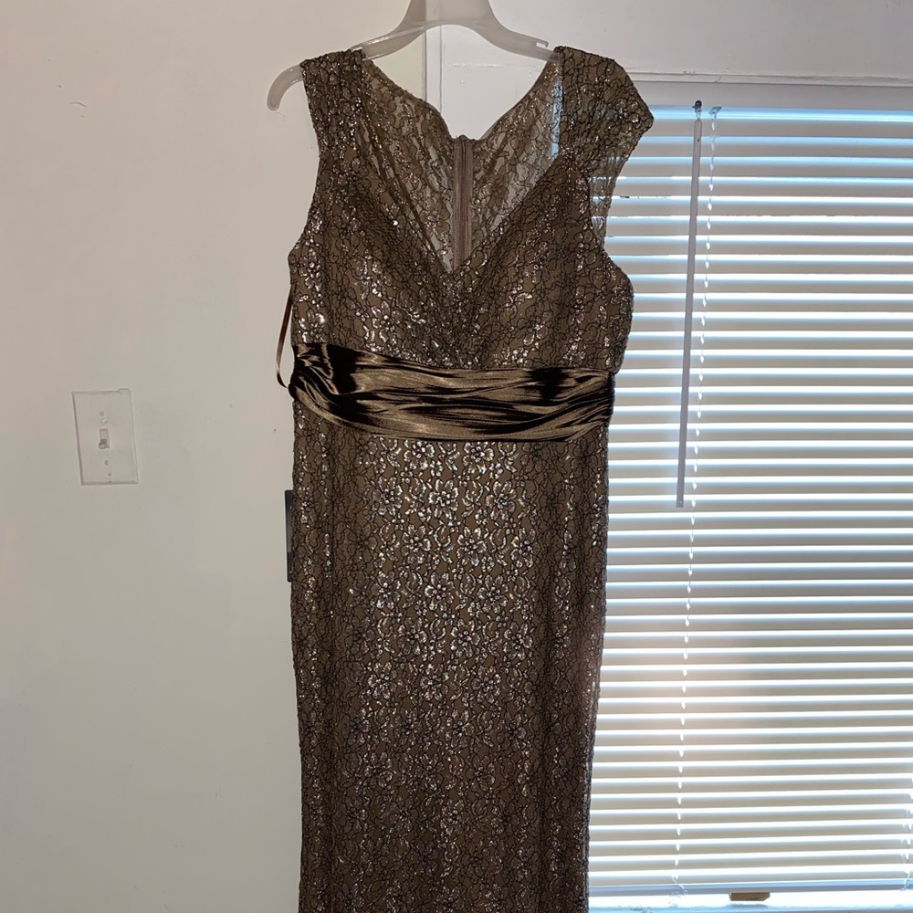 Brand New dress, never worn.
